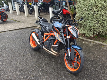 KTM 1290 SUPER DUKE R EVO