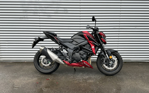 SUZUKI GSX-S 750 1ERE MAIN 