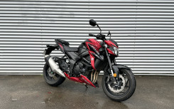 SUZUKI GSX-S 750 1ERE MAIN 