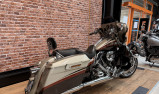 HARLEY-DAVIDSON TOURING ELECTRA GLIDE 1800 ULTRA CVO