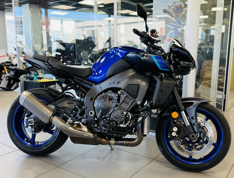YAMAHA MT-10