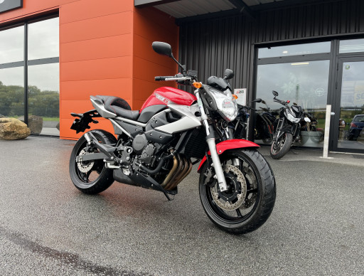 YAMAHA XJ6-N