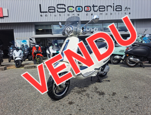 VESPA PRIMAVERA 125 YATCH