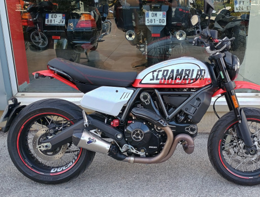 DUCATI SCRAMBLER 800 FLAT TRACK PRO