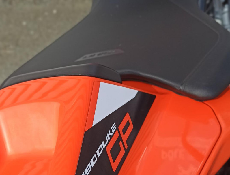 KTM 890 DUKE