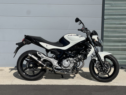 SUZUKI GLADIUS 650