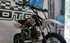 YCF LITE 125 Rouge 2025 NEUVE pour 1249€ chez DSN 33
