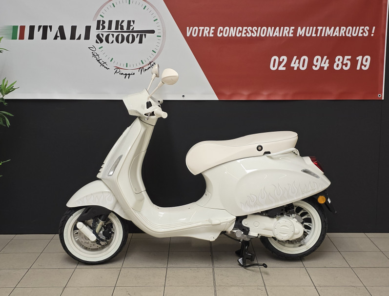 JUSTIN BIEBER X VESPA Sprint 50cc