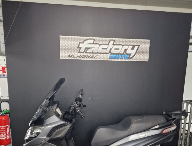 PIAGGIO MP3 530 HPE EXCLUSIVE