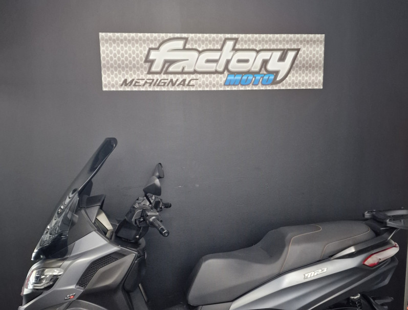 PIAGGIO MP3 530 HPE EXCLUSIVE