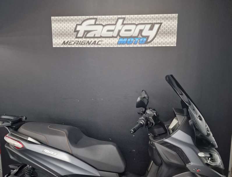 PIAGGIO MP3 530 HPE EXCLUSIVE