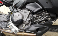 DUCATI MULTISTRADA V2S FULL TERMIGNONI 
