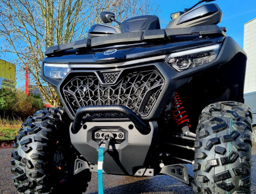 CF FORCE 1000 R ABS/ 261.60€/MOIS* / DSN MOTOS 40