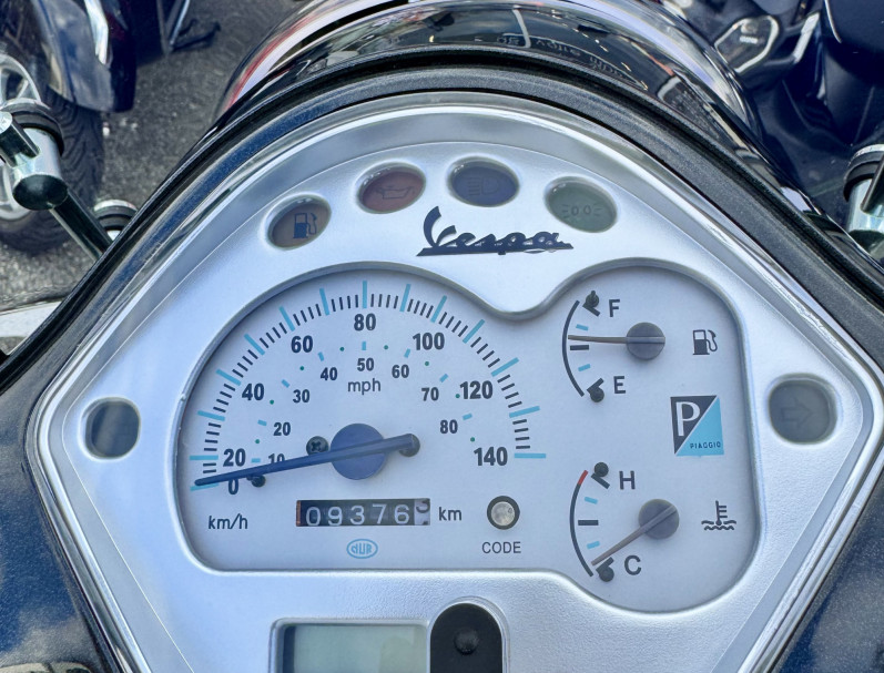 VESPA GT 200 - GRANTURISMO