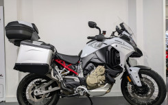 DUCATI MULTISTRADA V4 S Travel et Radar Adventure