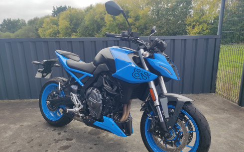 SUZUKI GSX-8S A2