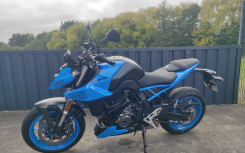 SUZUKI GSX-8S A2