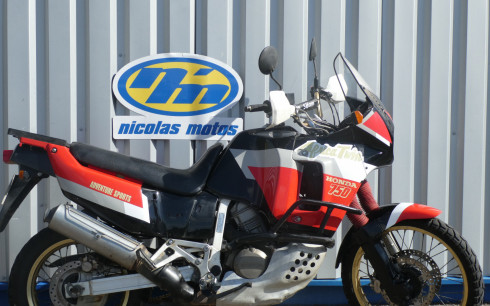 HONDA XRV