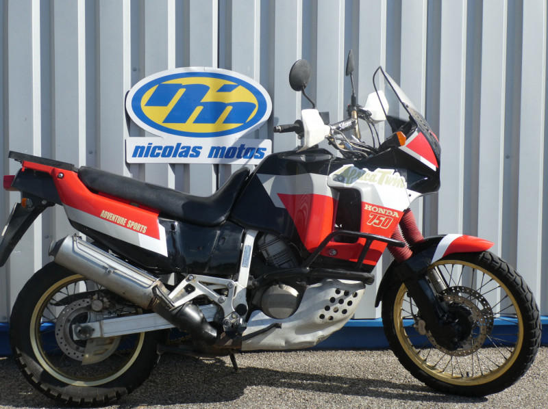 HONDA XRV