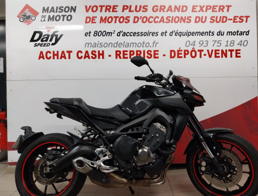 YAMAHA MT 09