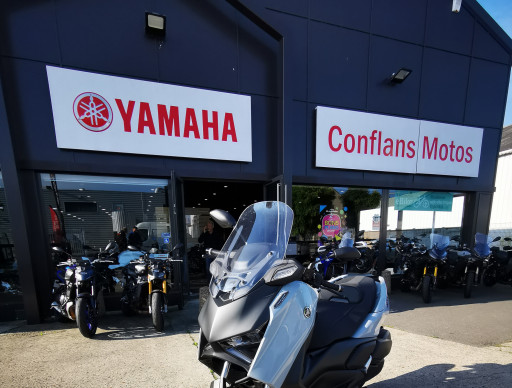 YAMAHA XMAX 300 Tech Max
