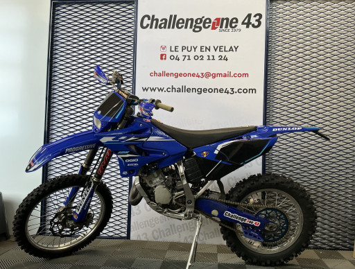 YAMAHA Yze 125