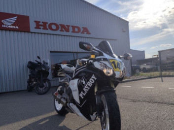 HONDA CBR1000RR