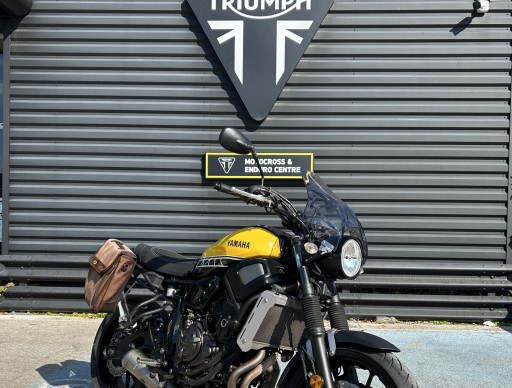 YAMAHA XSR 700