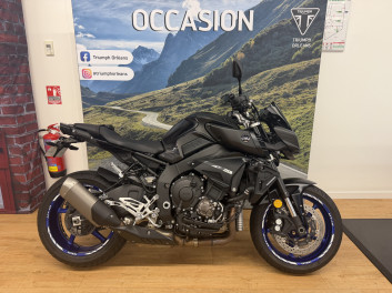 YAMAHA MT-10