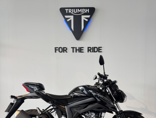 SUZUKI gsx-s 125 pour 95€/ mois sans apport chez Triumph Agen