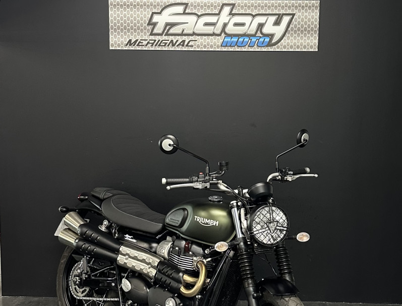 TRIUMPH STREET SCRAMBLER  900