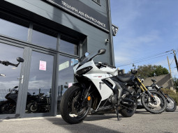 TRIUMPH DAYTONA 660 A2