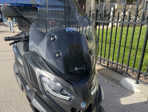 PIAGGIO MP3 530 HPE EXCLUSIVE