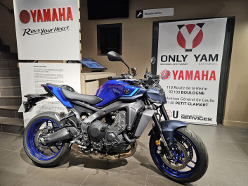 YAMAHA MT-09