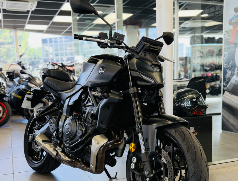 YAMAHA MT-07