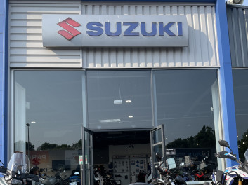SUZUKI GLADIUS 650