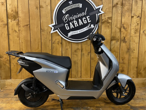 HONDA EM1