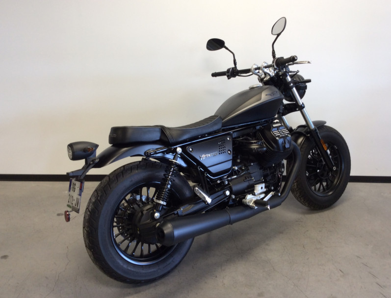 MOTO GUZZI V9 BOBBER - OFFRE DEMONSTRATION