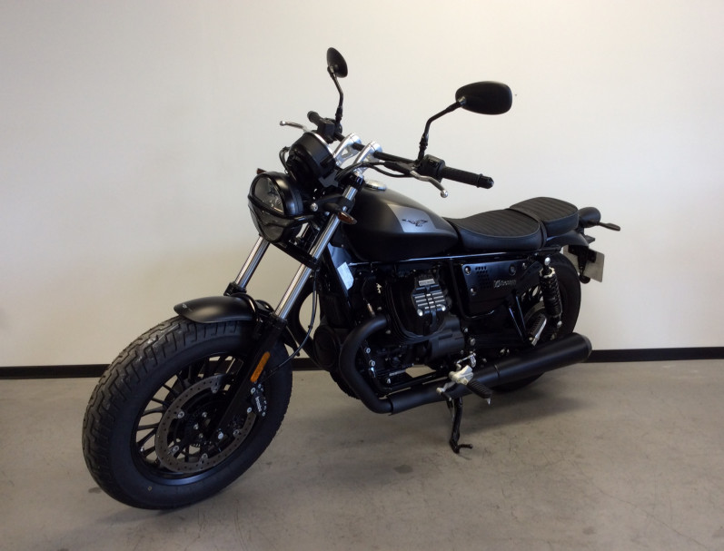 MOTO GUZZI V9 BOBBER - OFFRE DEMONSTRATION