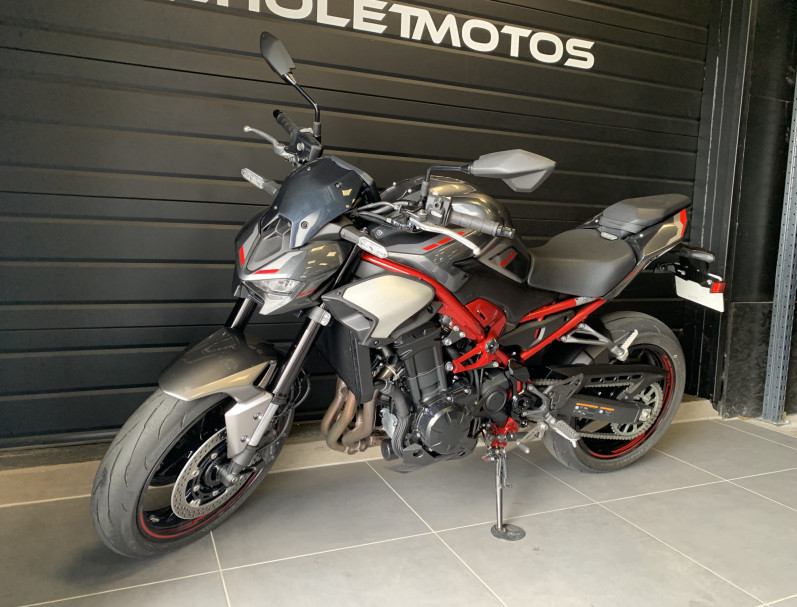 KAWASAKI Z 900