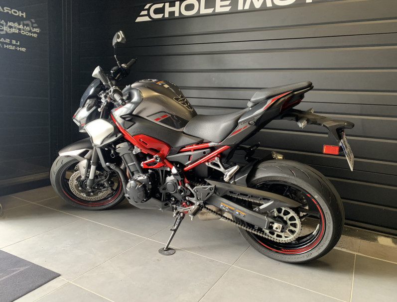 KAWASAKI Z 900
