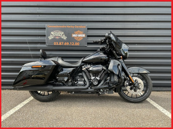 HARLEY-DAVIDSON TOURING STREET GLIDE 1868 SPECIAL
