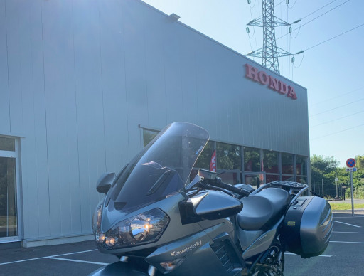 KAWASAKI GTR 1400