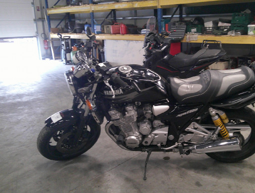 YAMAHA XJR 1300 Accidentée RSV N°21804