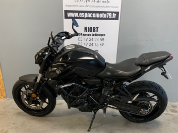 YAMAHA MT-07