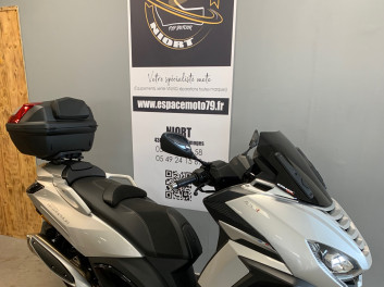 PEUGEOT METROPOLIS 400
