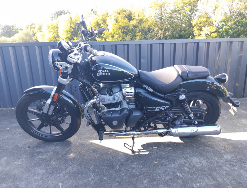 ROYAL ENFIELD SUPER METEOR 650