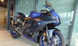 YAMAHA R7 - AKRAPOVIC