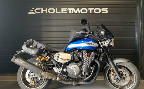 YAMAHA XJR 1300