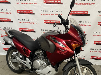 HONDA VARADERO 125  DE 2006 AVEC 11110 KMS 2490€